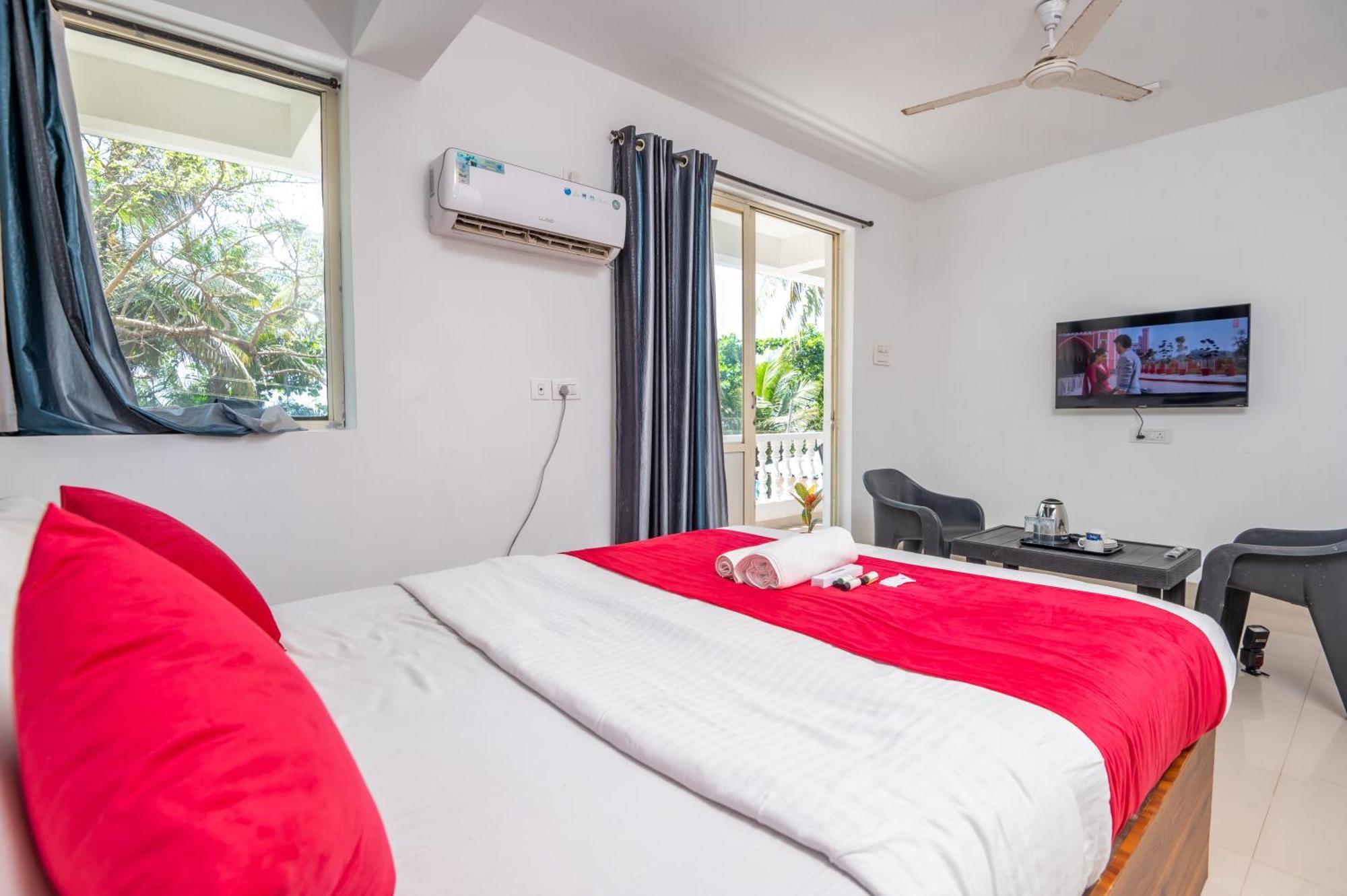 Morjim Sea Waves-Beach Front Hotel 外观 照片