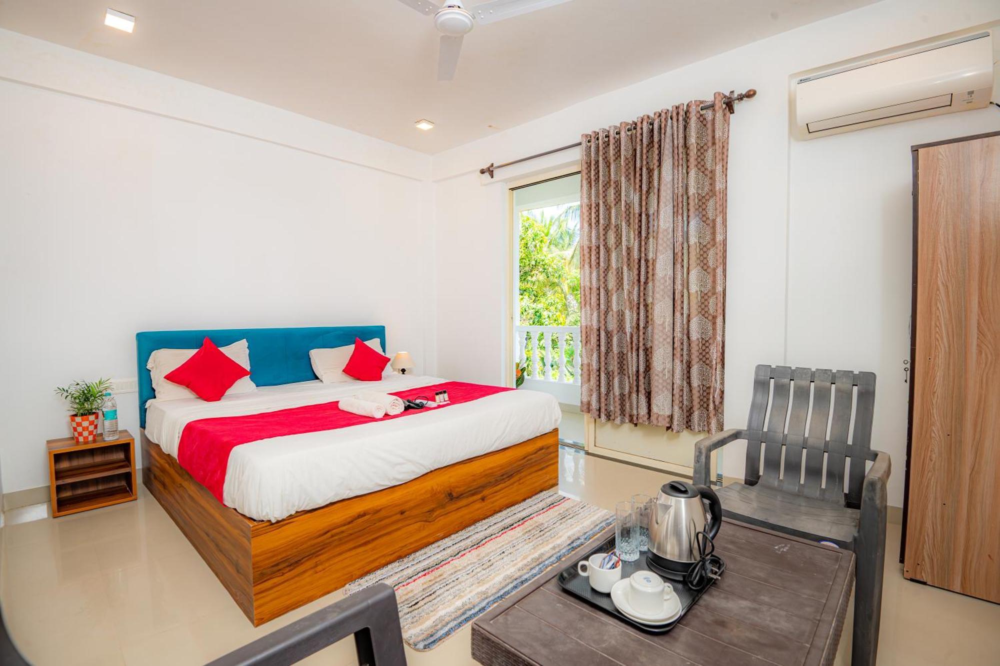 Morjim Sea Waves-Beach Front Hotel 外观 照片