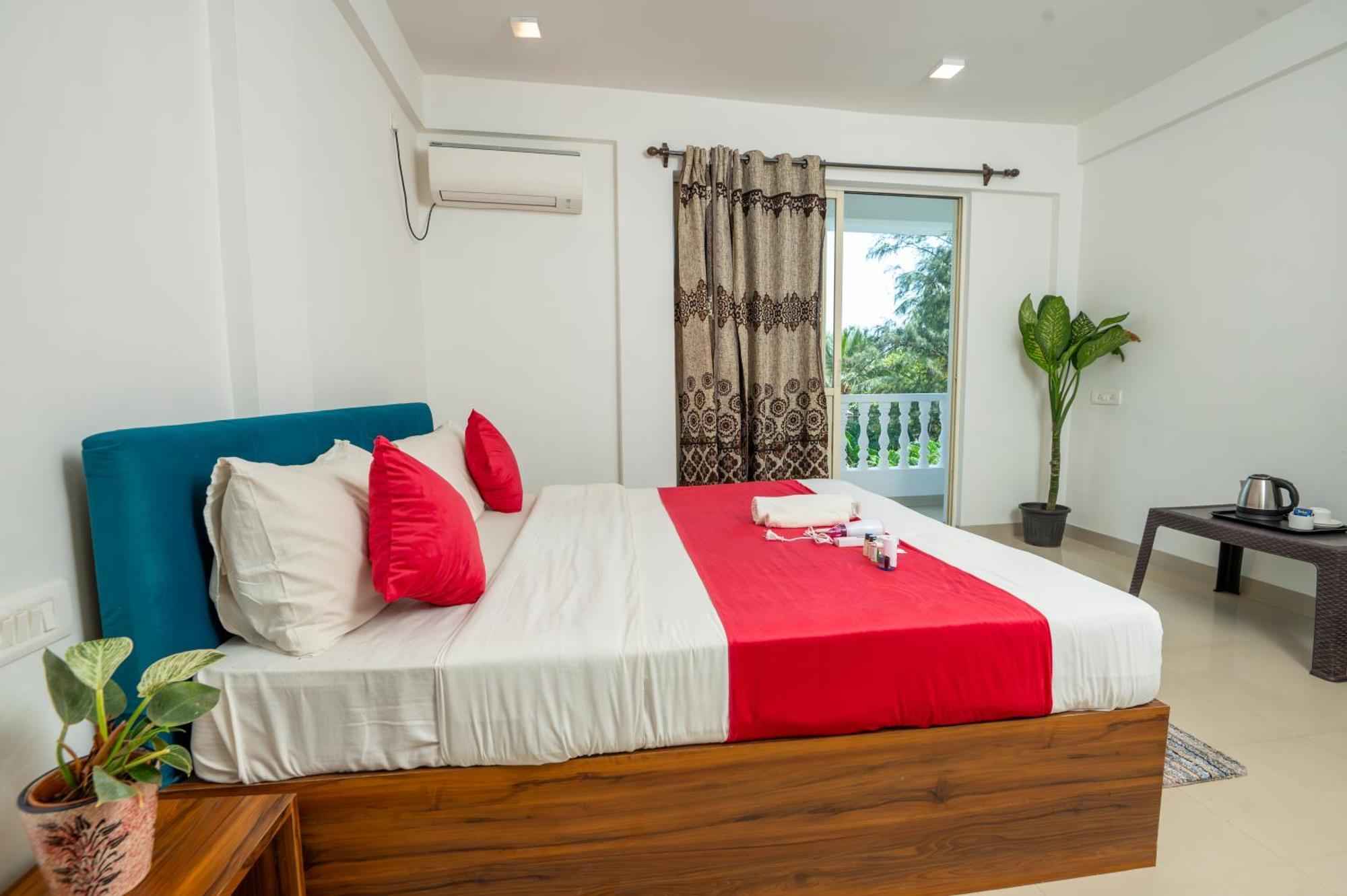 Morjim Sea Waves-Beach Front Hotel 外观 照片