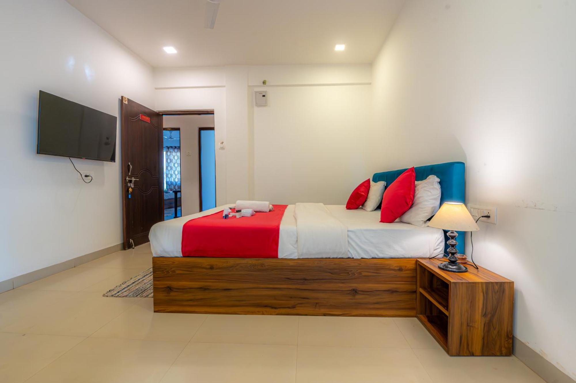 Morjim Sea Waves-Beach Front Hotel 外观 照片
