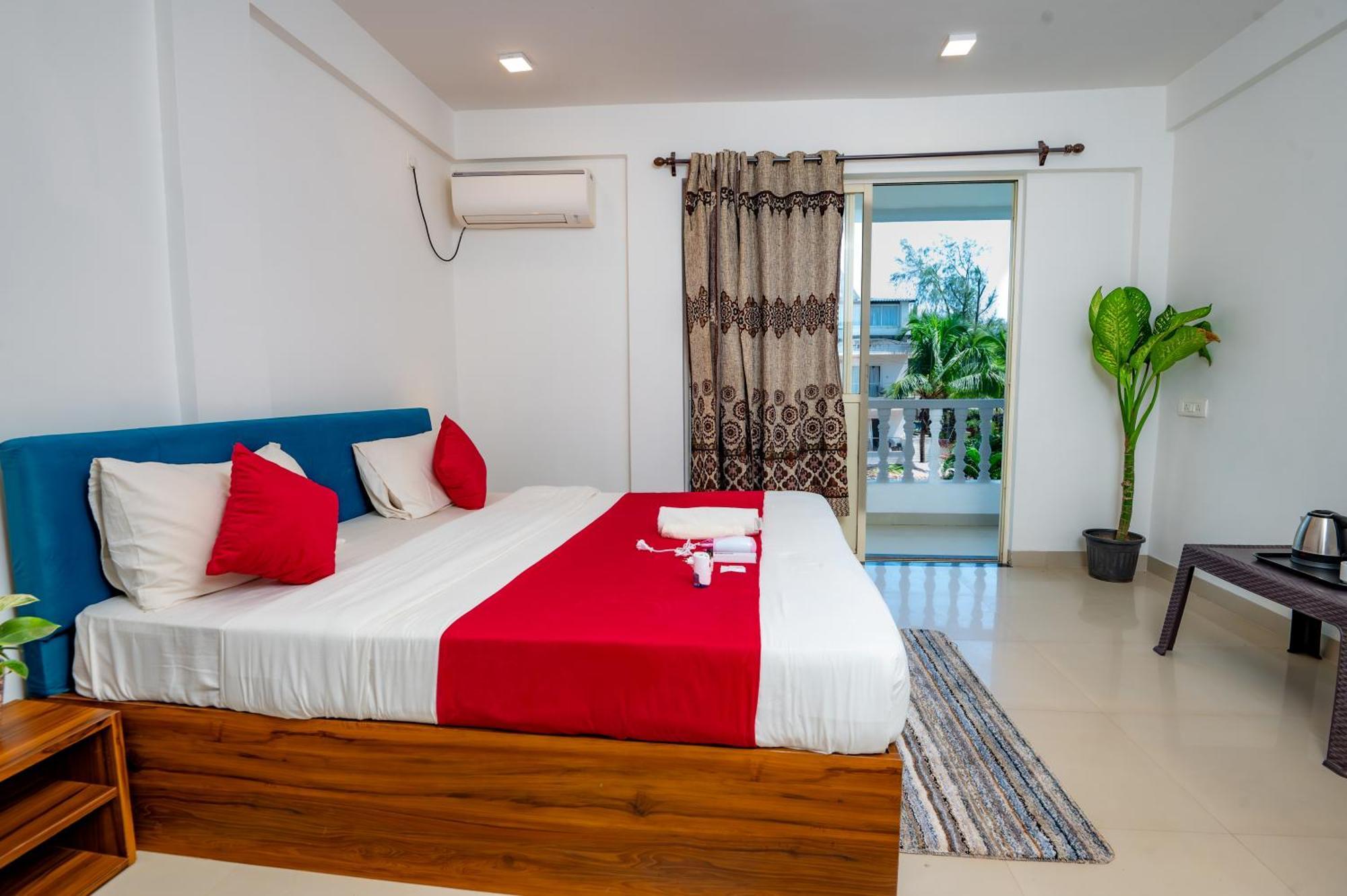Morjim Sea Waves-Beach Front Hotel 外观 照片